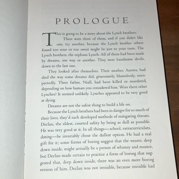 Call Down the Hawk: Book one of the Dreamer Trilogy by Maggie Stiefvater - Picture 6 of 9